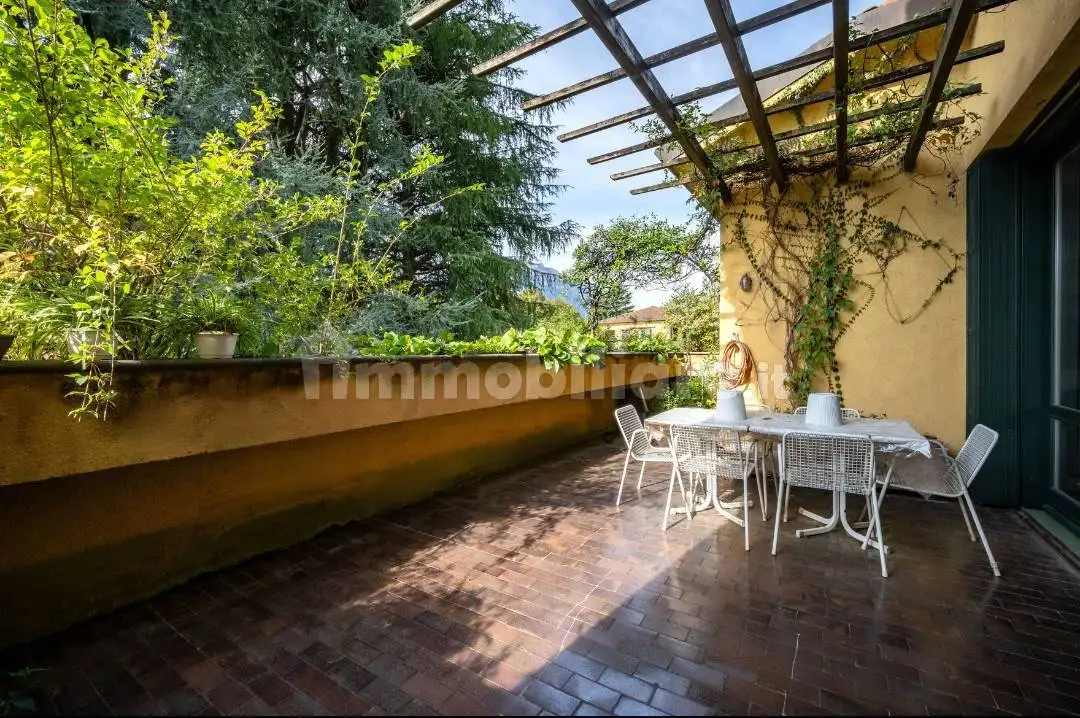 Appartamento in vendita a Lecco