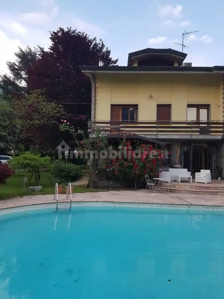 Villa unifamiliare via Aosta 175, Centro, Borgofranco d'Ivrea - foto 4