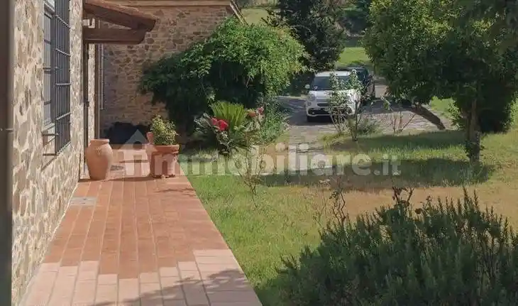 Rustico - Casale in vendita a Carmignano