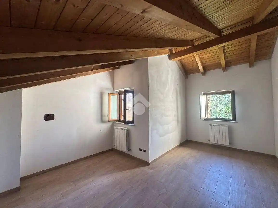 Villa in vendita a Oleggio