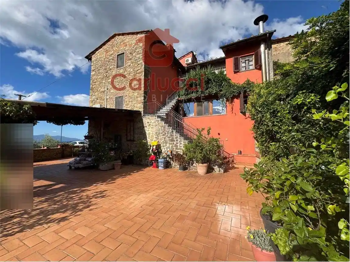 Appartamento in vendita a Uzzano