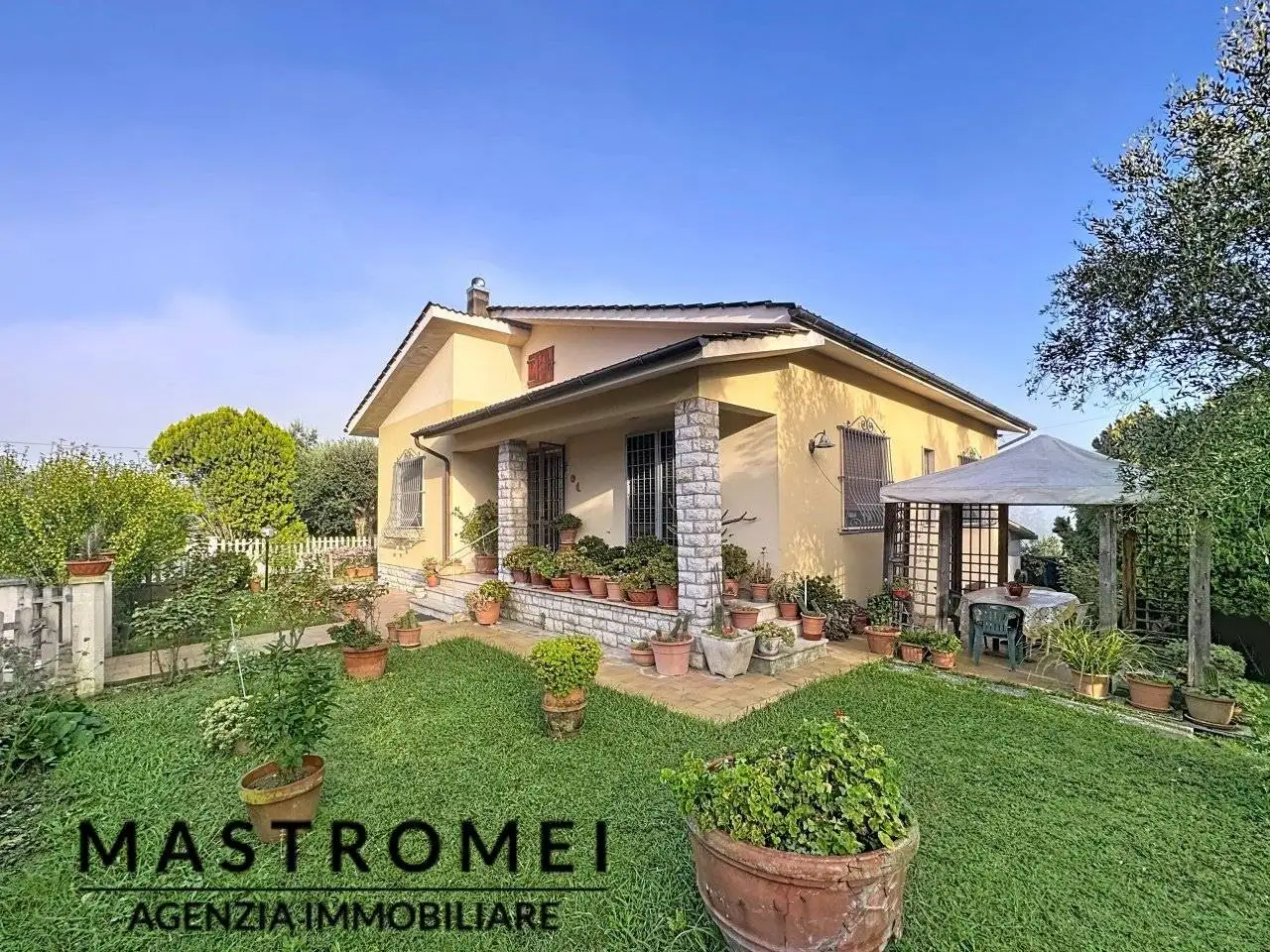 Villetta a schiera in vendita a Montecarlo