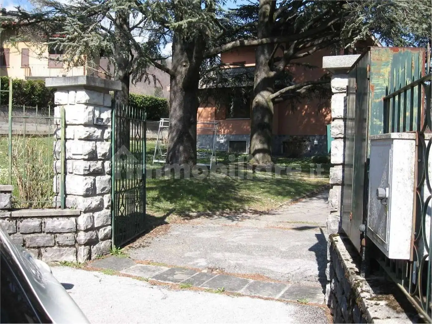 Villa unifamiliare, buono stato, 340 m², Caglio - foto 3
