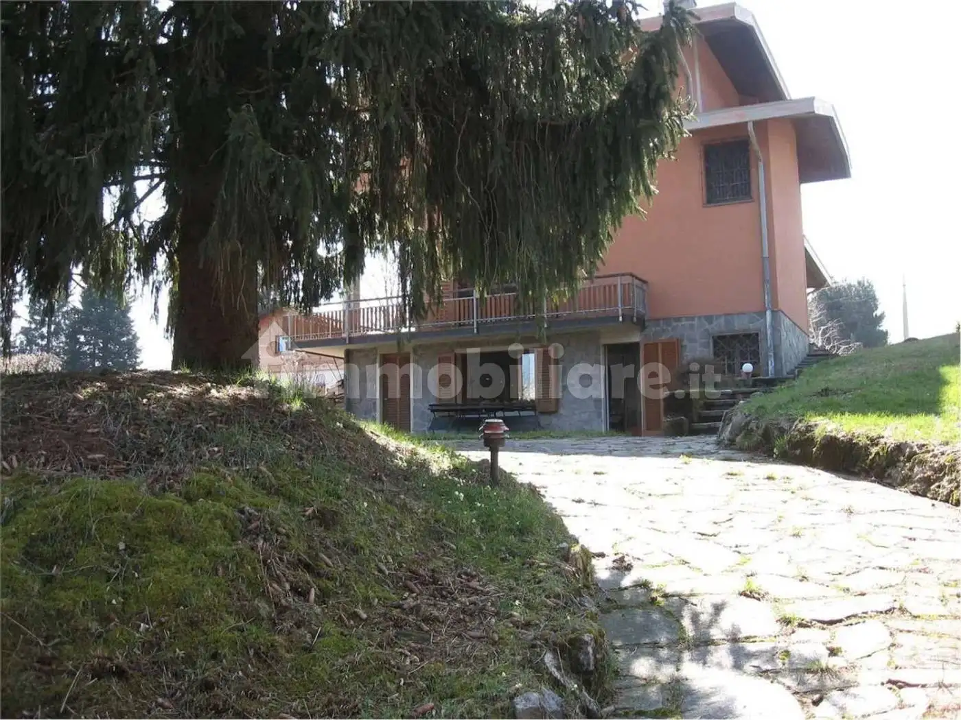 Villa unifamiliare, buono stato, 340 m², Caglio - foto 5
