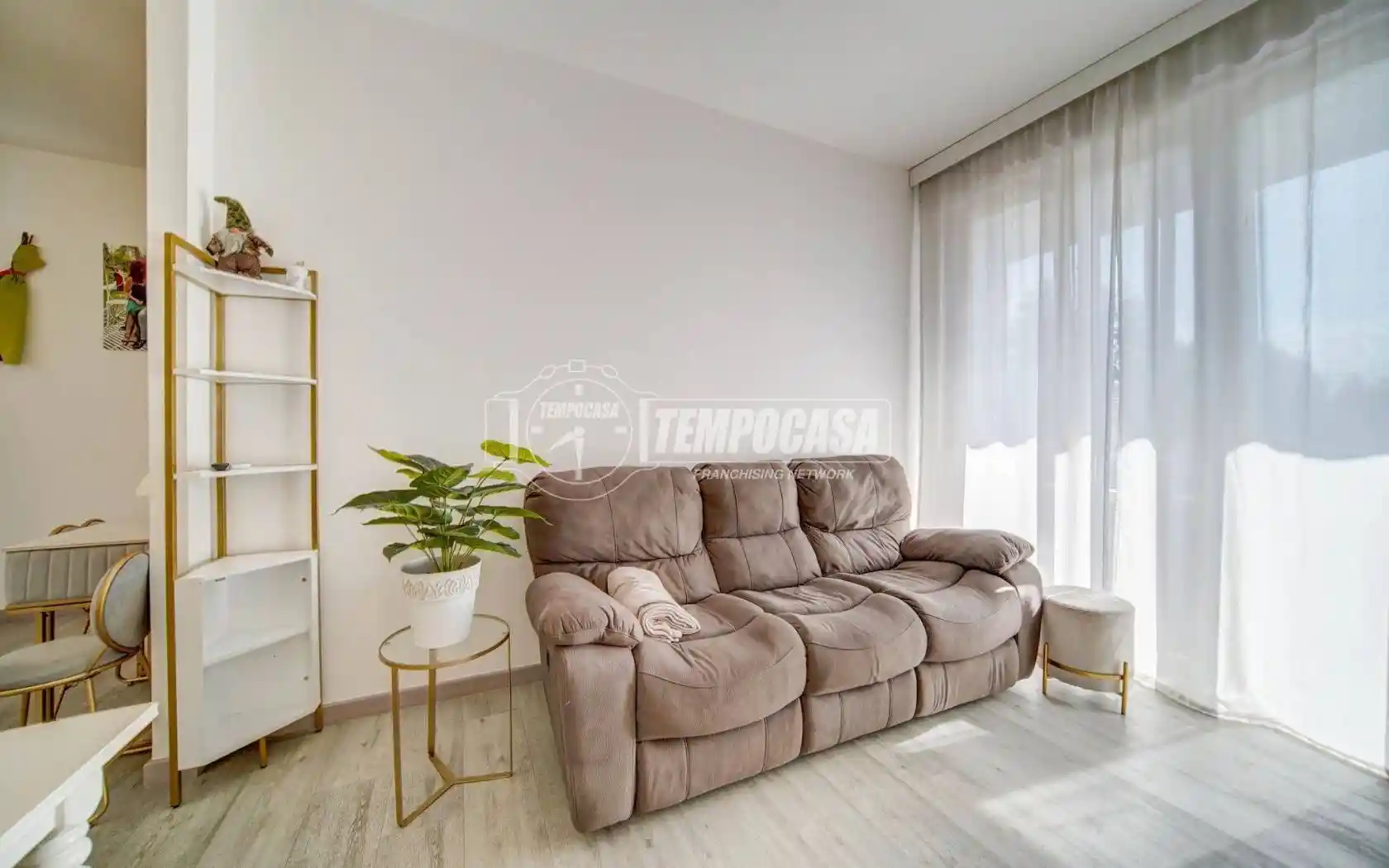 Trilocale via Borghi 34, Centro, Biandronno - foto 2