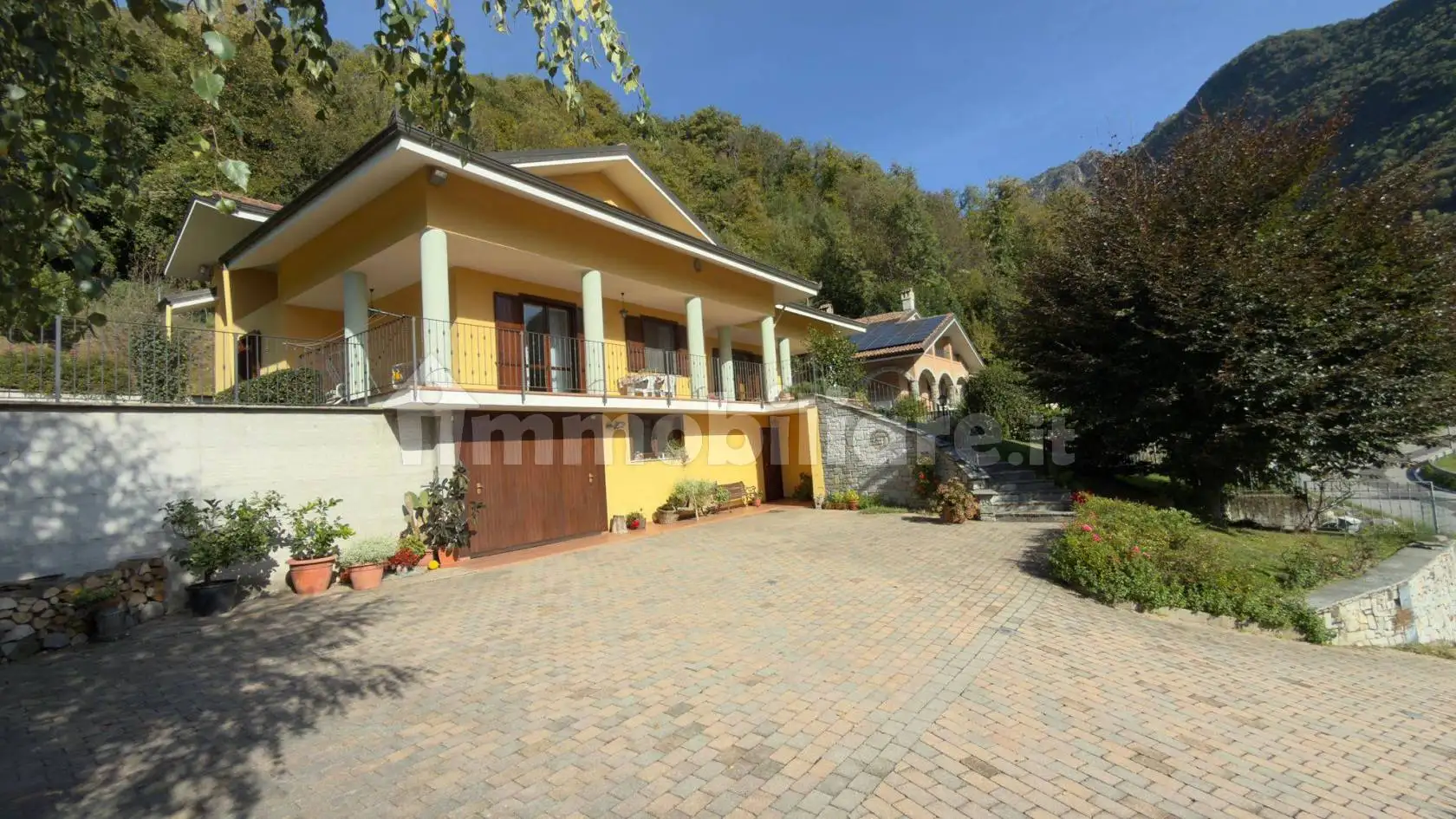 Villa in vendita a Sparone