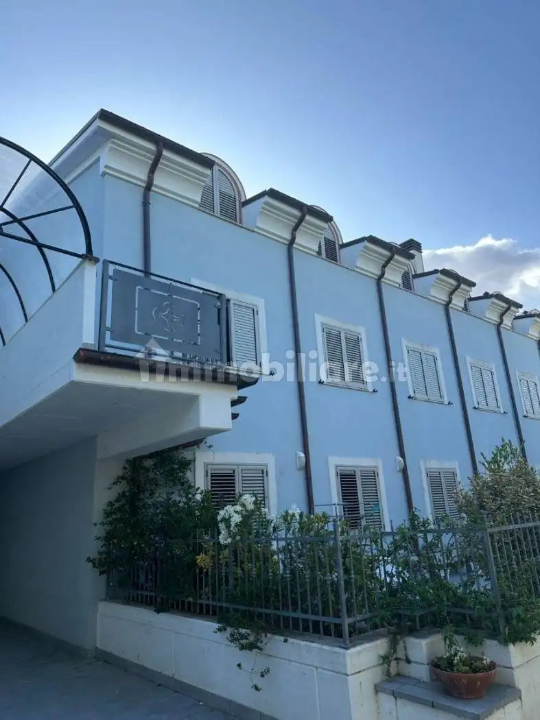 Mansarda viale Umberto I, Centro, Caldarola - foto 2