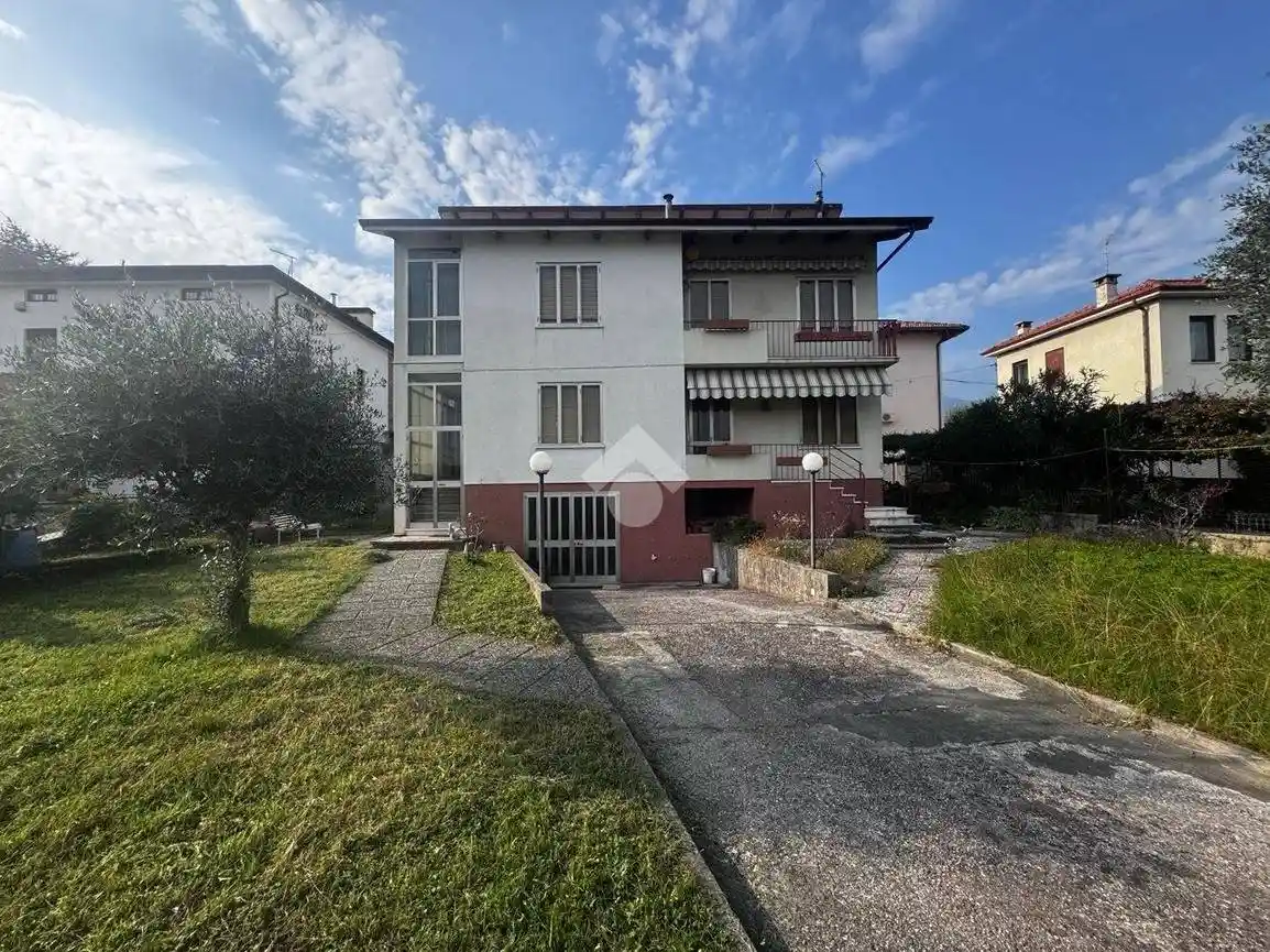 Villa in vendita a Schio
