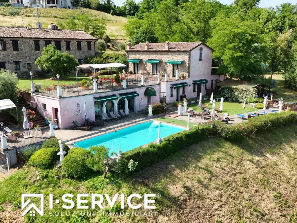 Rustico - Casale in vendita a Roncofreddo