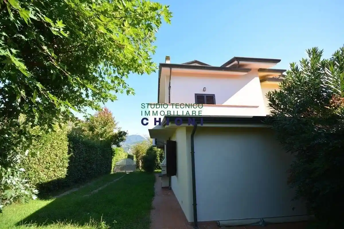 Villa bifamiliare, buono stato, 116 m², Cinquale, Montignoso - foto 3
