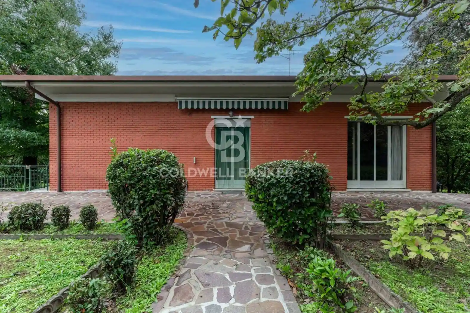 Villa in vendita a Bernareggio