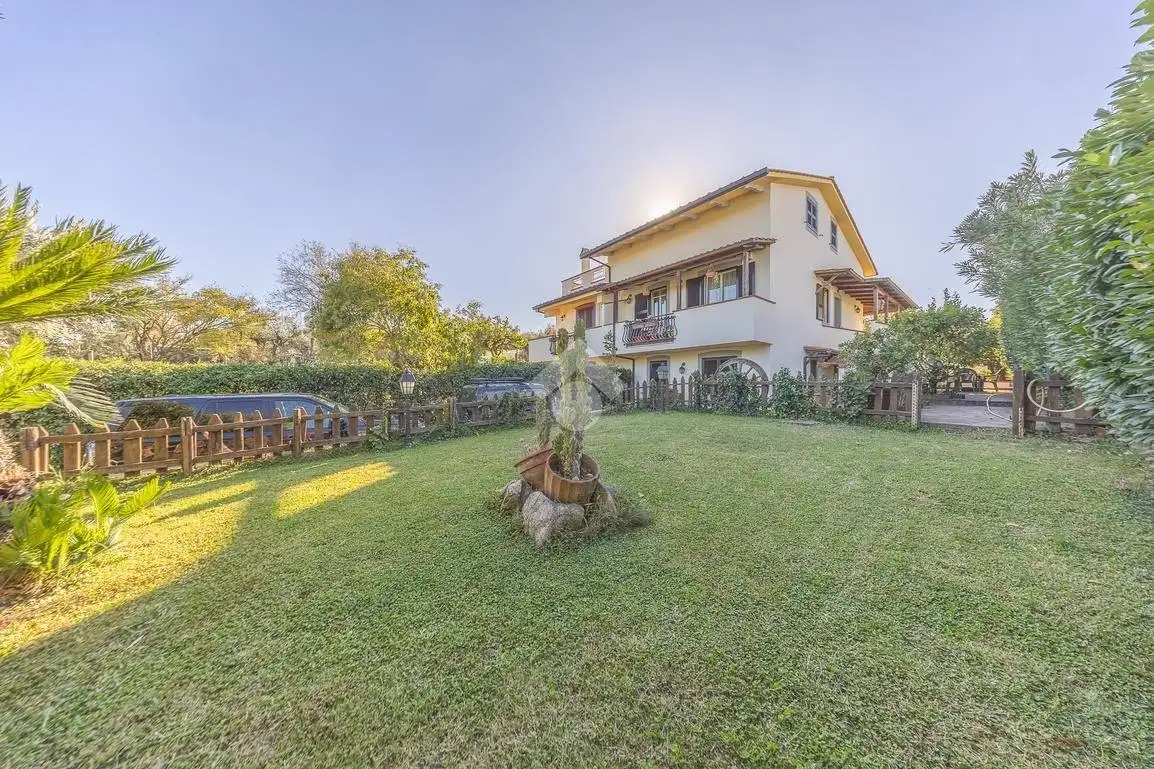 Villa in vendita a Roma