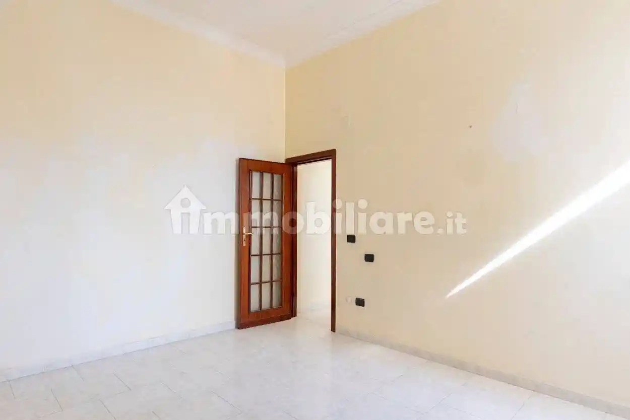 Bilocale via Vincenzo De Giaxa, Poggioreale, Napoli - foto 5