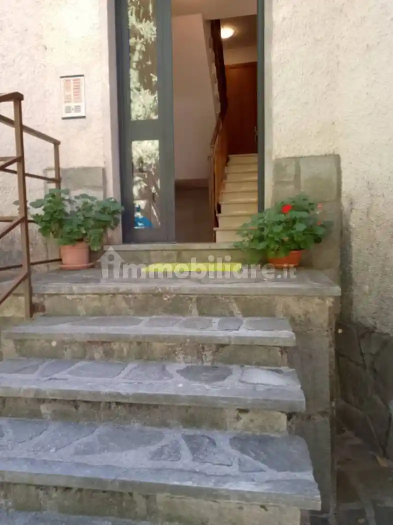 Bilocale via San Grato 17, Viola - foto 2