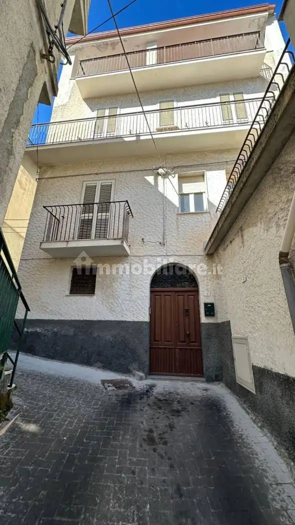 Casa indipendente in vendita a Graniti