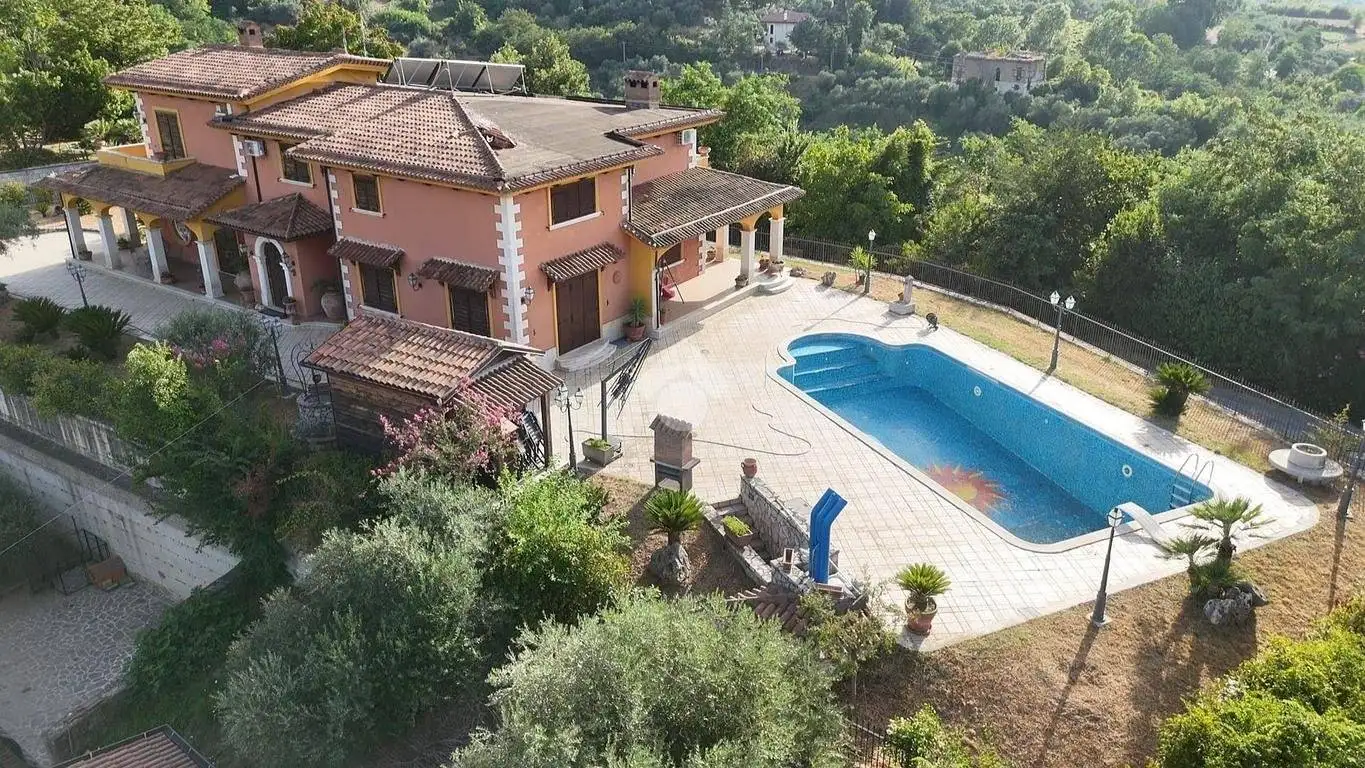 Villa in vendita a Pannarano