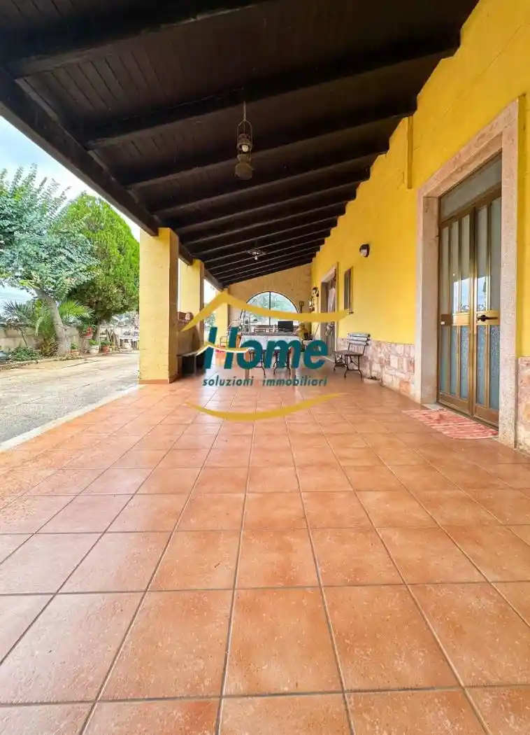 Rustico - Casale in vendita a Gioia del Colle