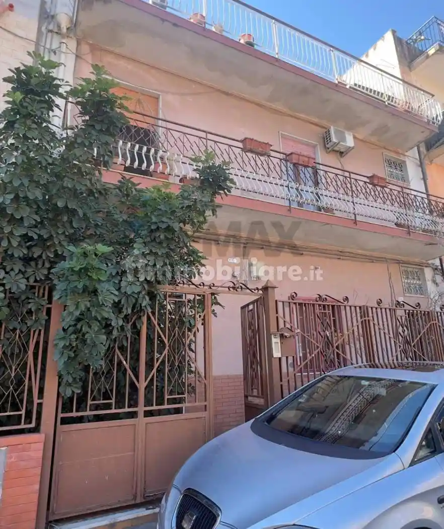 Casa indipendente in vendita a Catania