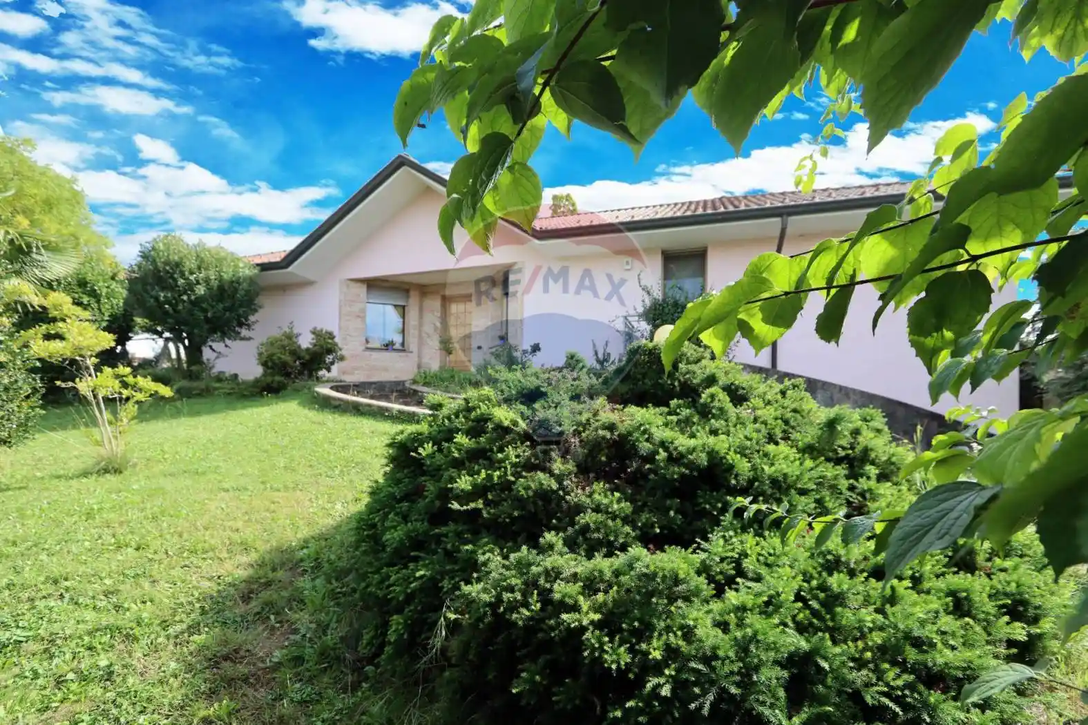 Villa in vendita a Cornate d'Adda