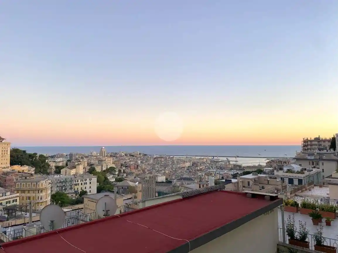 Appartamento in vendita a Genova