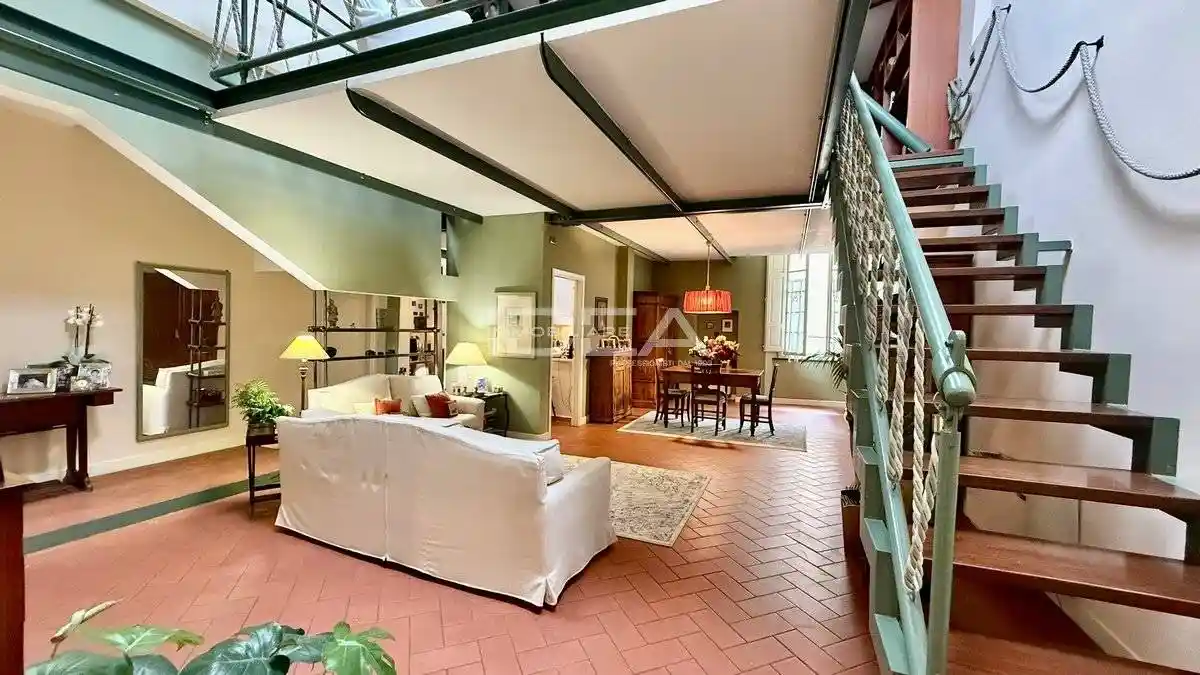 Appartamento in vendita a Lucca