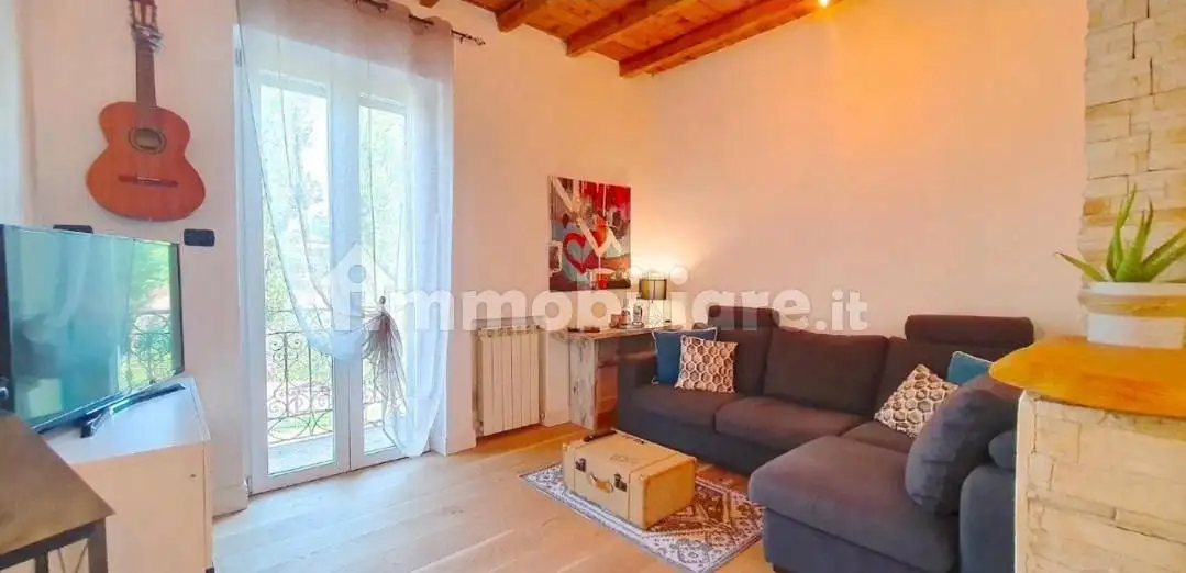 Appartamento in vendita a Albiate