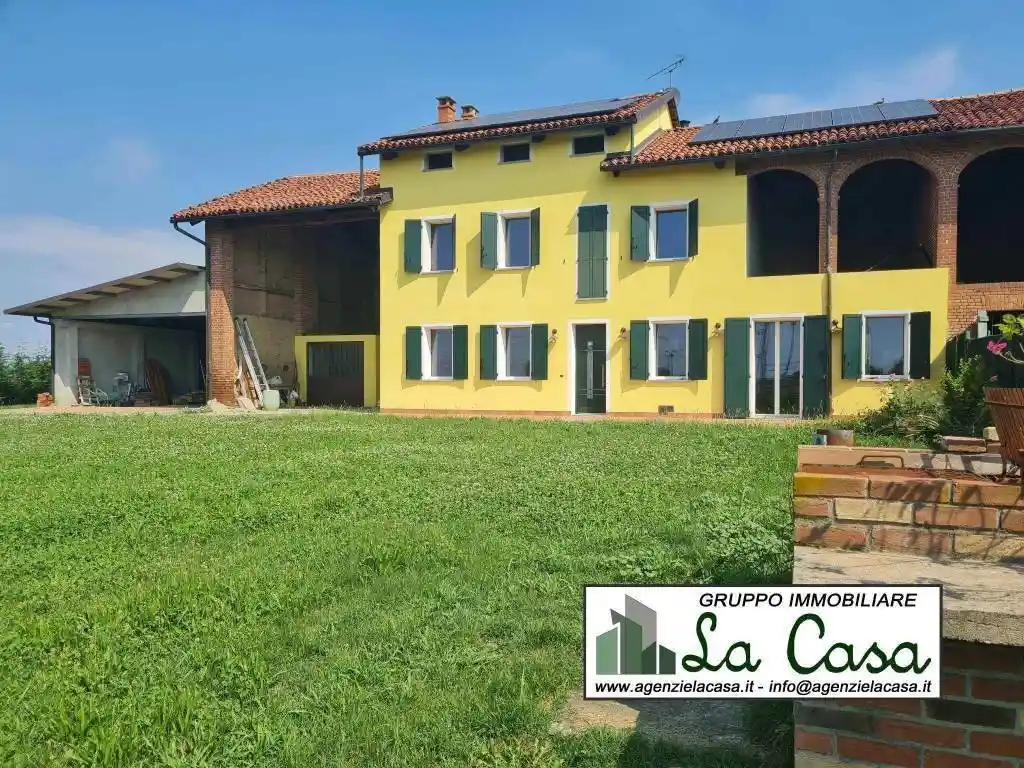 Casa indipendente in vendita a Villanova d'Asti