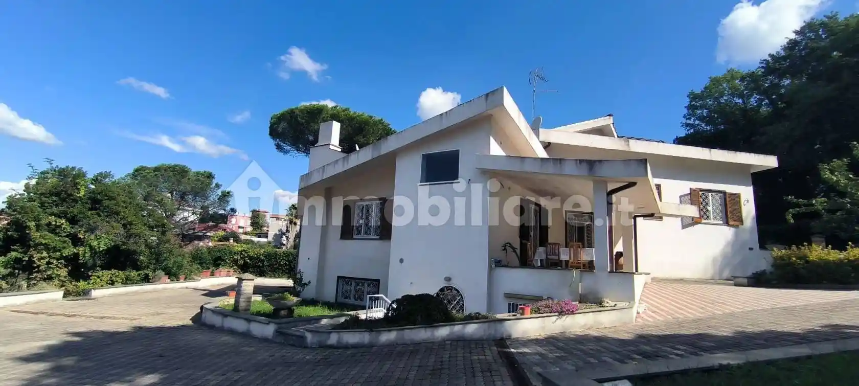 Villa in vendita a Castelnuovo di Porto