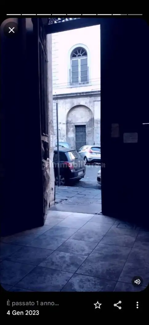 Appartamento in vendita a Napoli