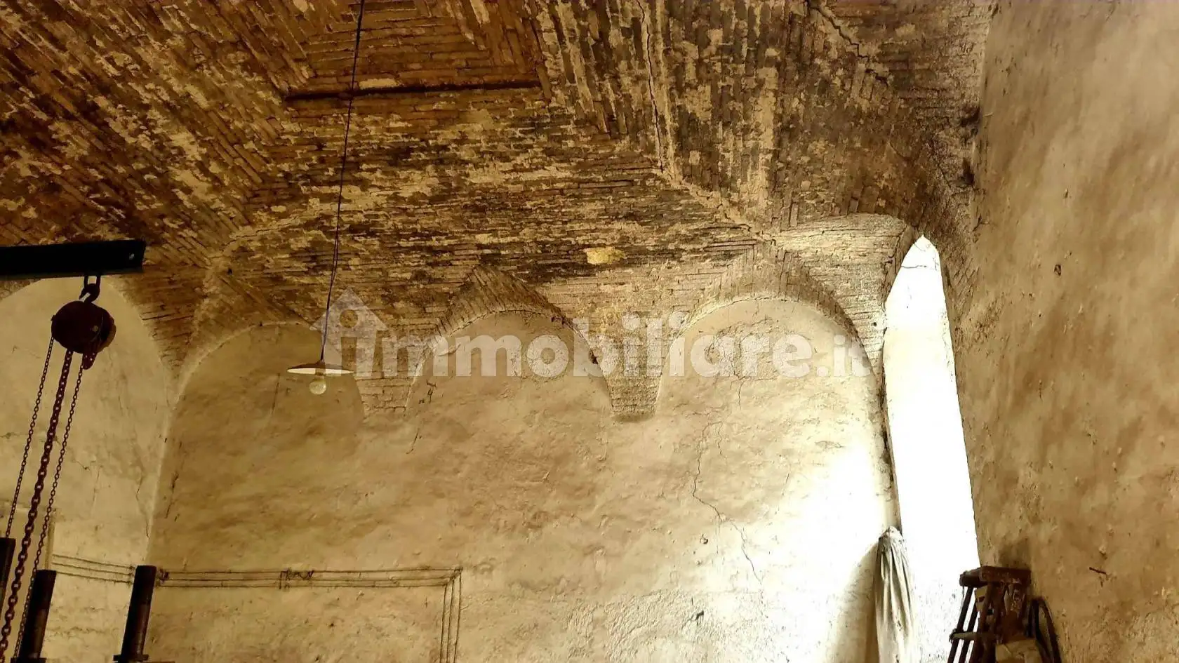 Appartamento da ristrutturare, su più livelli, Centro, Baschi - foto 2