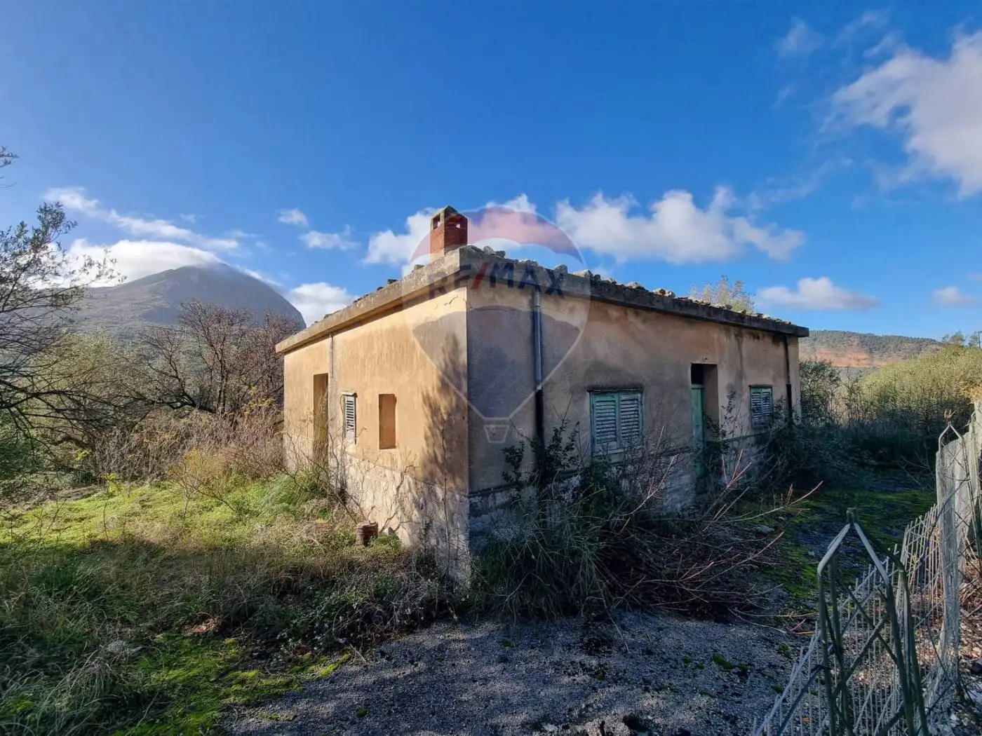 Villa in vendita a Scillato