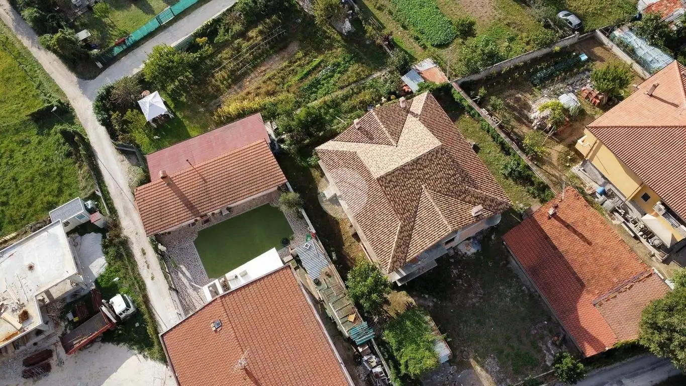 Villa in vendita a Avezzano