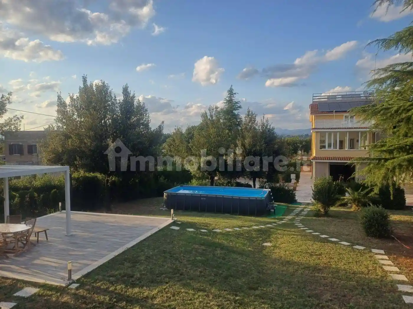 Villa in vendita a Palombara Sabina