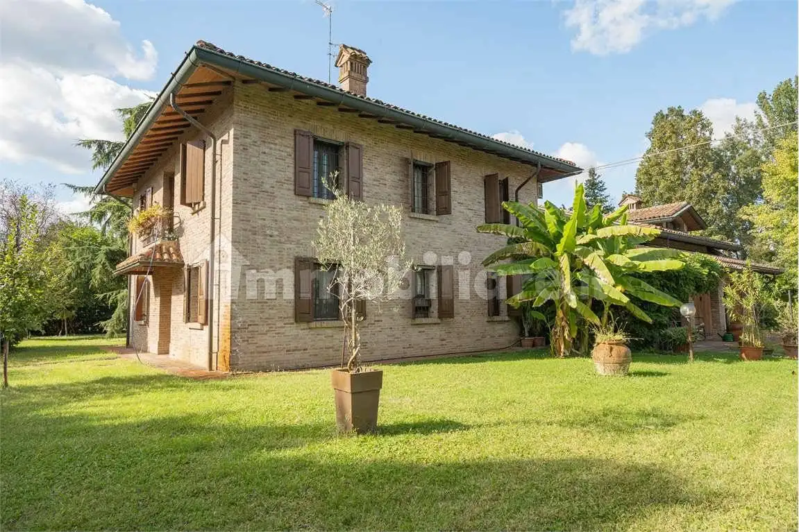 Villa in vendita a Carpi