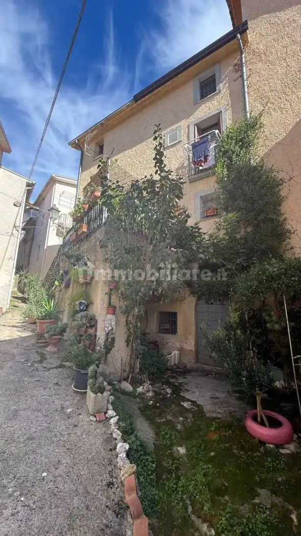 Casa indipendente in vendita a Posta Fibreno