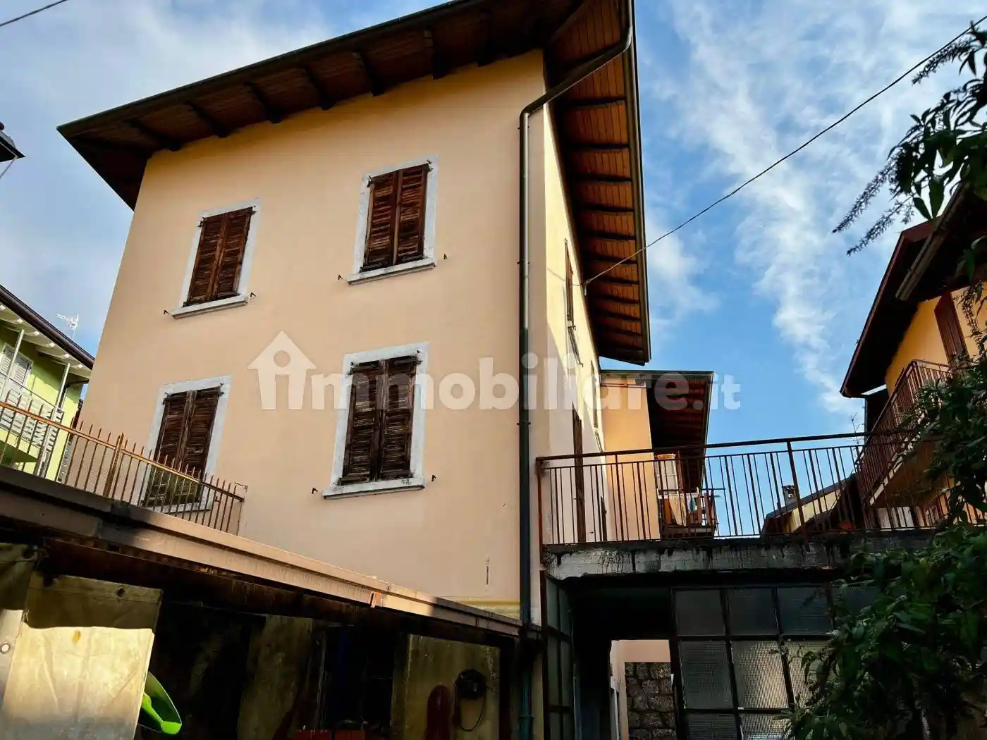 Casa indipendente in vendita a Castione della Presolana