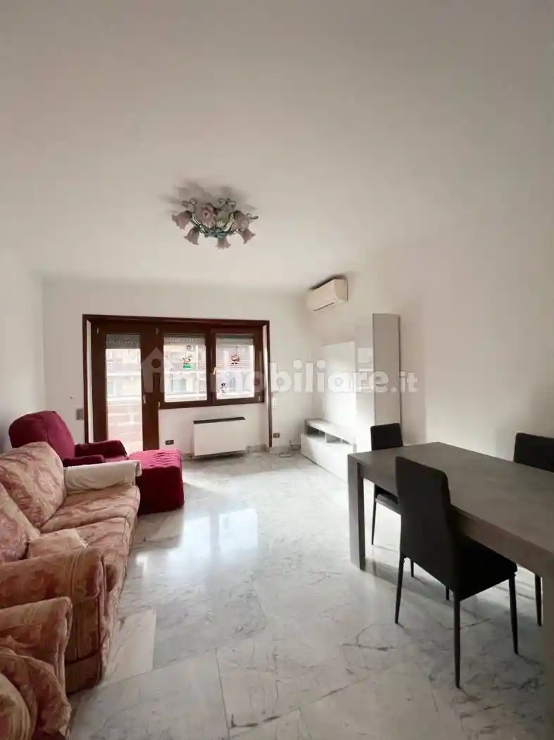 Trilocale via del Serafico 169, Tintoretto, Roma - foto 2