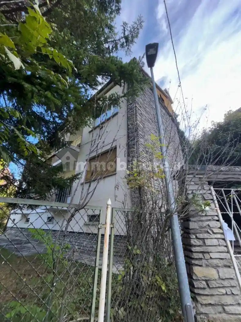 Quadrilocale via Touron 6, Centro, Chiomonte - foto 2