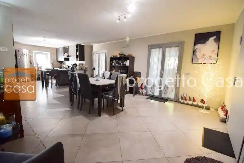 Casa indipendente in vendita a Pavullo nel Frignano