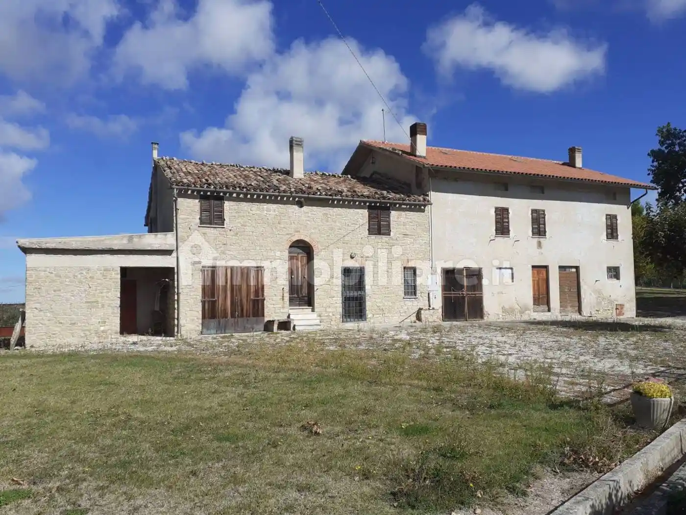 Rustico - Casale in vendita a Cingoli