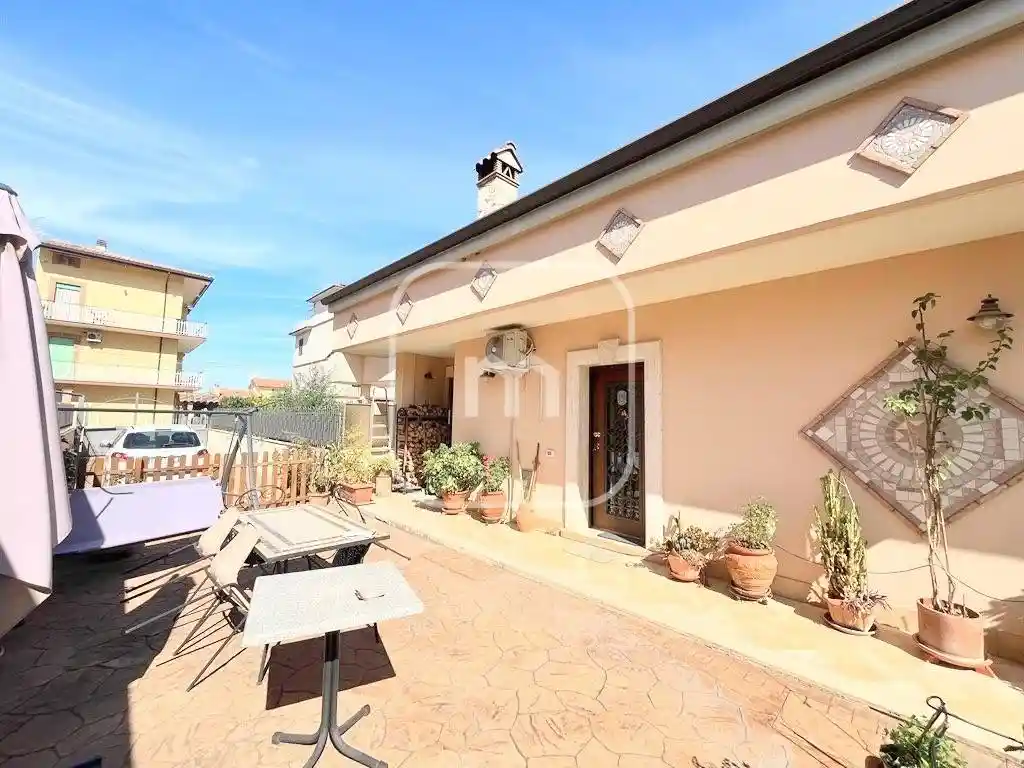 Villetta a schiera in vendita a Roma