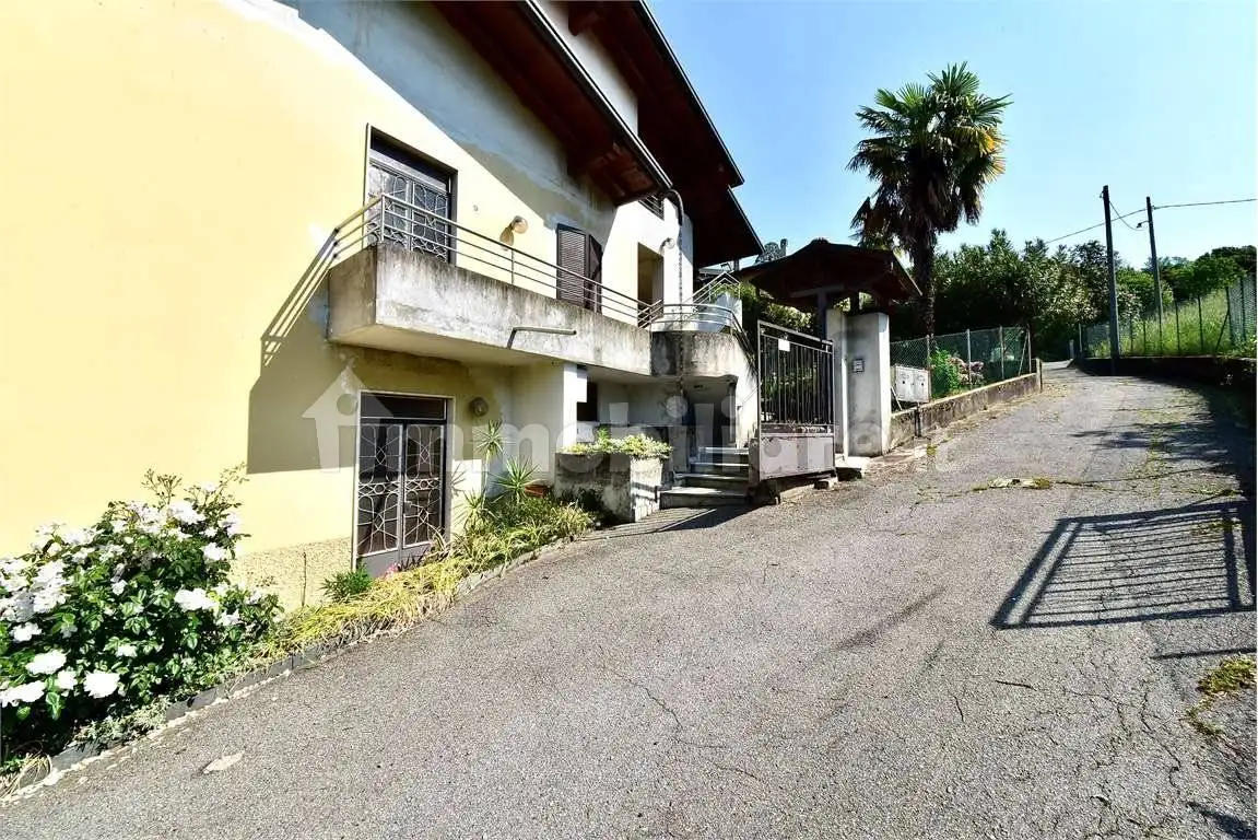 Villa bifamiliare, ottimo stato, 450 m², Capiago Intimiano Olmeda, Capiago Intimiano - foto 4