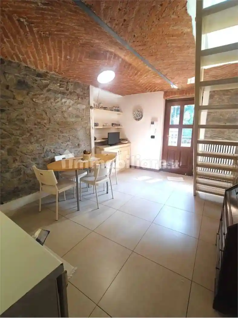 Appartamento in vendita a Verrès