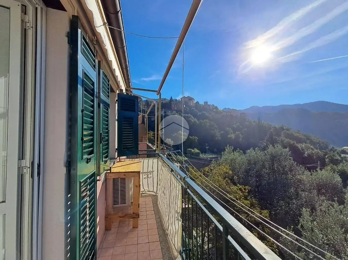 Appartamento in affitto a Uscio