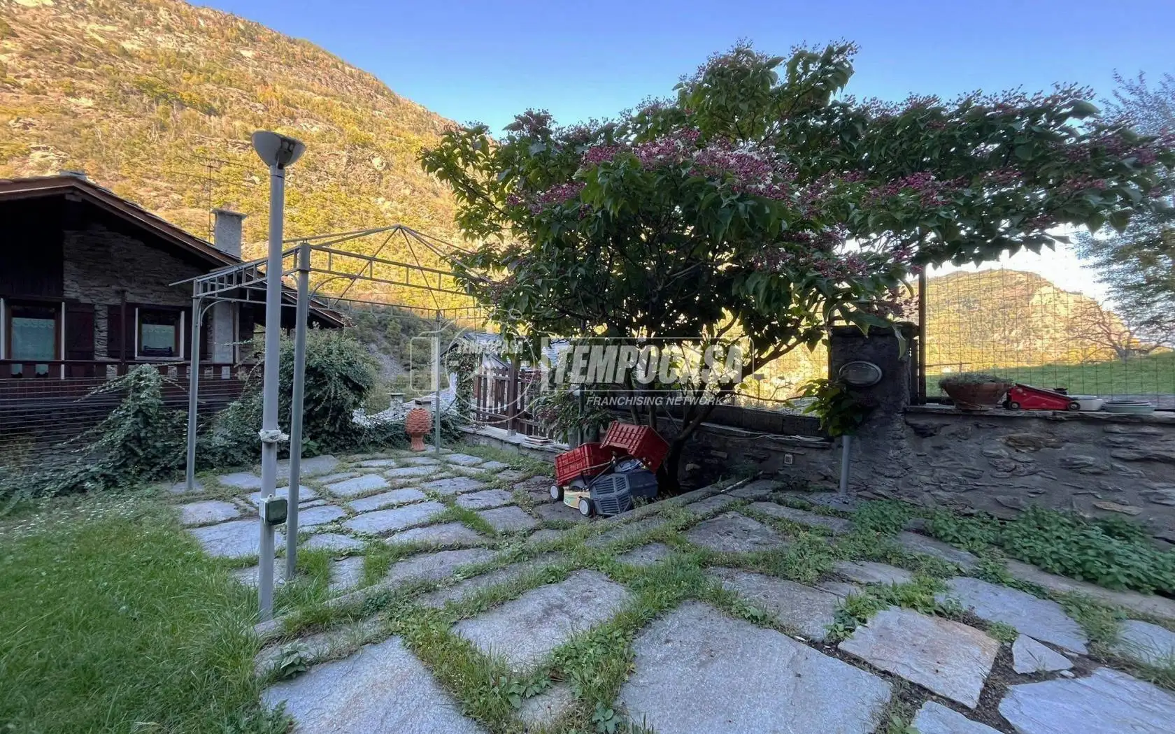 Trilocale frazione Runaz 119, Runaz, Avise - foto 2