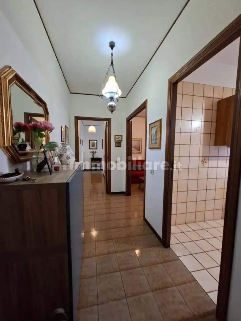 Appartamento in vendita a Grotte di Castro