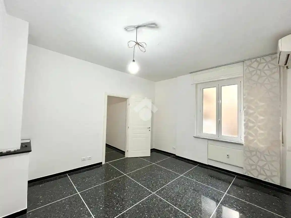 Bilocale via XX Settembre 20, Quadrilatero, Genova - foto 2