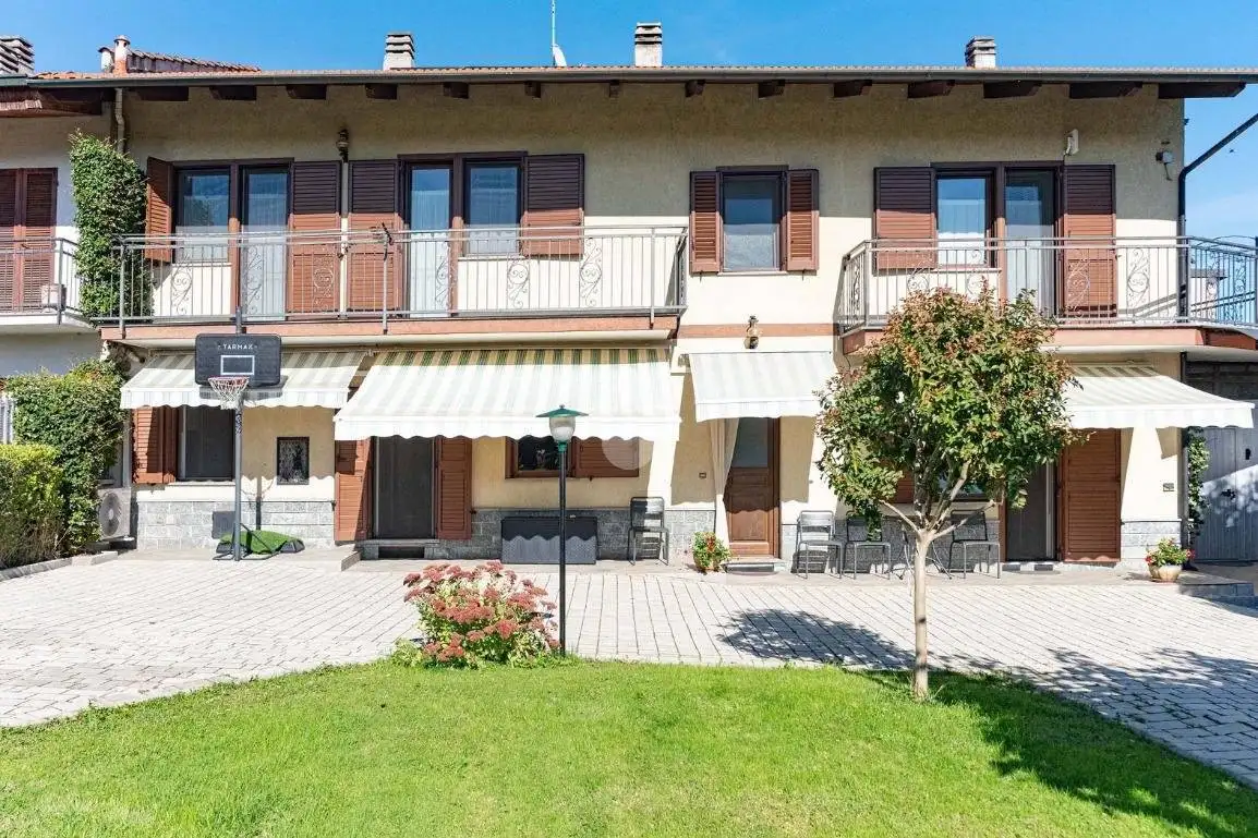 Casa indipendente in vendita a Barbania