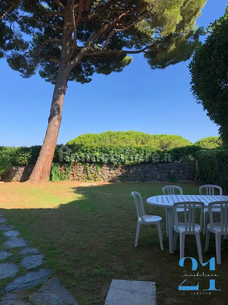 Appartamento in affitto a Varazze