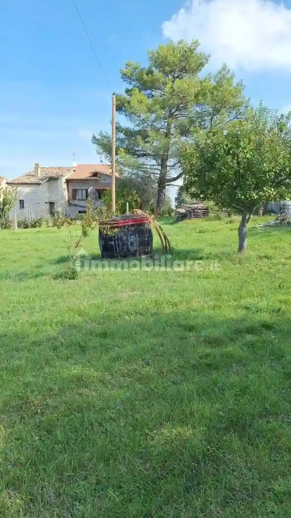 Casa colonica frazione Sant'Apollinare 105, Montefortino, Arcevia - foto 4